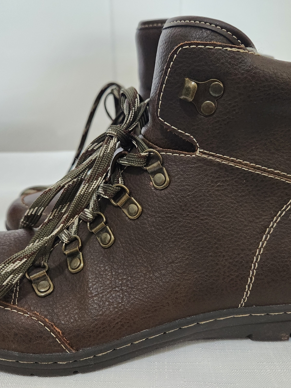 Women's B.O.C Alyssa Brown Leather Lace-Up Casual Boots - Picture 3 of 11